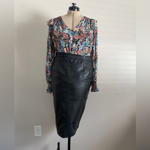 Floral blouse - Picture 5 of 5